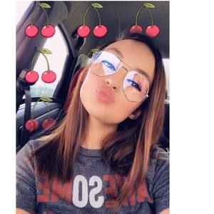 Meet your Posher, Katelyn